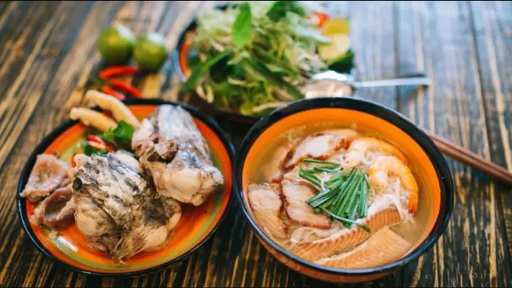 Cách Nấu Bún Nước Lèo Cà Mau