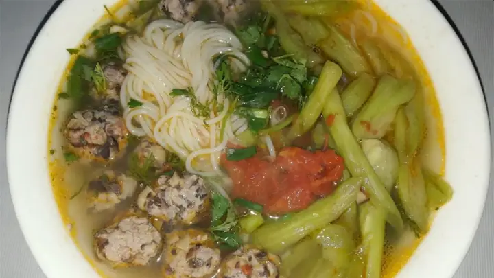 Cách Nấu Bún Tôm Dọc Mùng