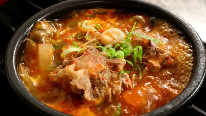 Cách Nấu Canh Bò Cay Hàn Quốc