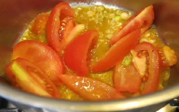 Cách Nấu Canh Bún Cà Chua