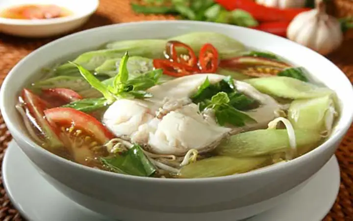 Cách Nấu Canh Chua Cá Lóc Dọc Mùng