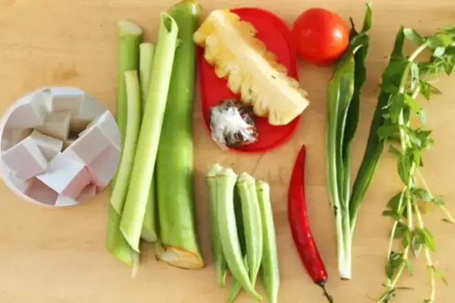 Cách Nấu Canh Chua Đậu Bắp Không Bị Nhớt