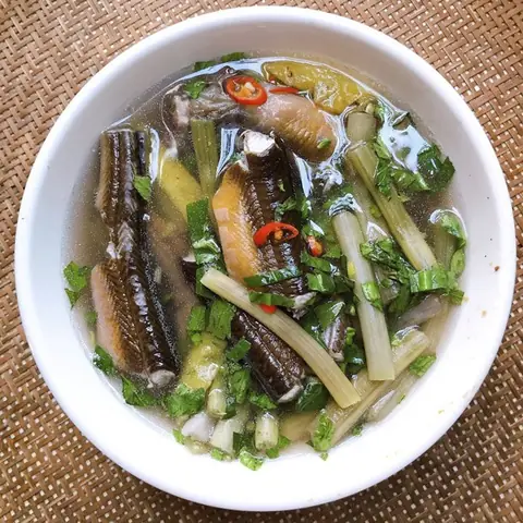 Cách Nấu Canh Chua Lươn Rau Muống