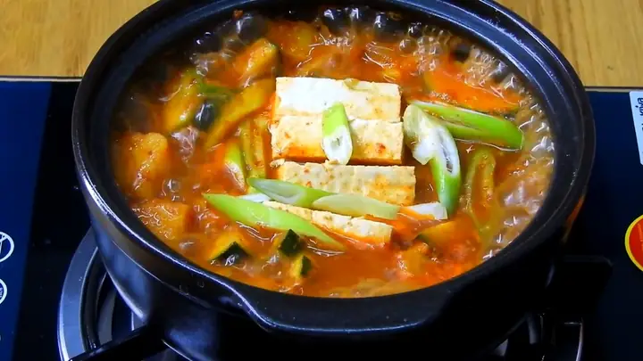 Cách Nấu Canh Đậu Phụ Hàn Quốc