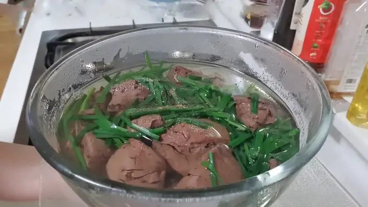 Cách Nấu Canh Huyết Bò