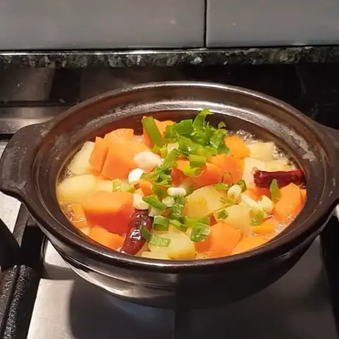 Cách Nấu Canh Súp Khoai Tây Cà Rốt