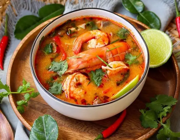 Cách Nấu Canh Tôm Chua Thái Lan