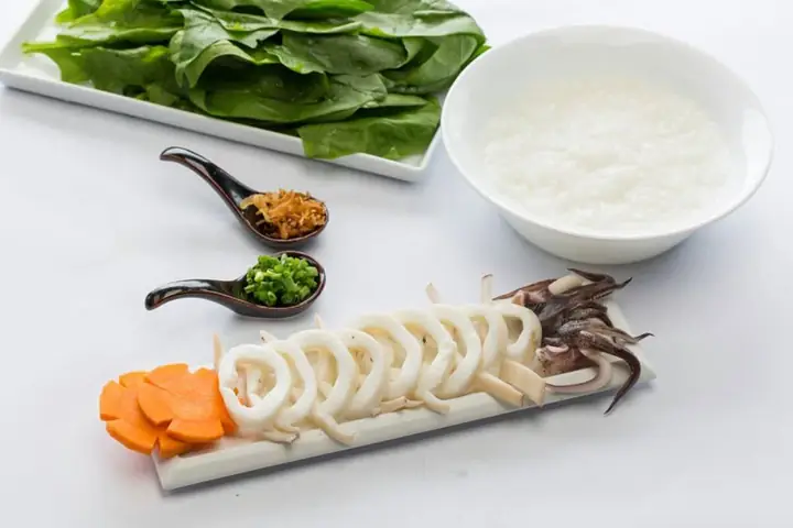 Cách Nấu Cháo Mực Không Tanh