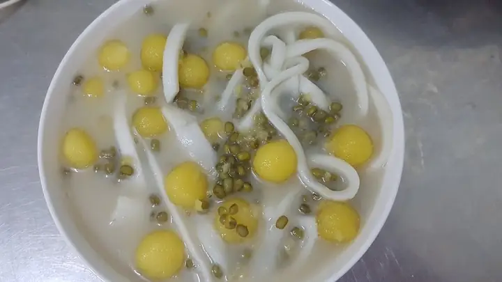 Cách Nấu Chè Khoai Mì Đậu Xanh