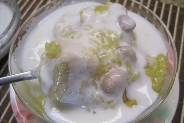 Cách Nấu Chè Khoai Môn Hạt Sen