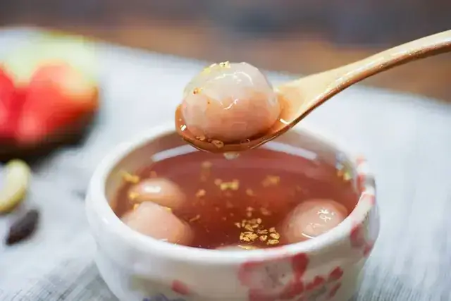 Cách Nấu Chè Khoai Sọ Mật Mía