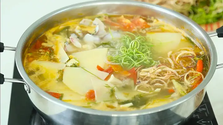 Cách Nấu Lẩu Cá Diêu Hồng Măng Chua