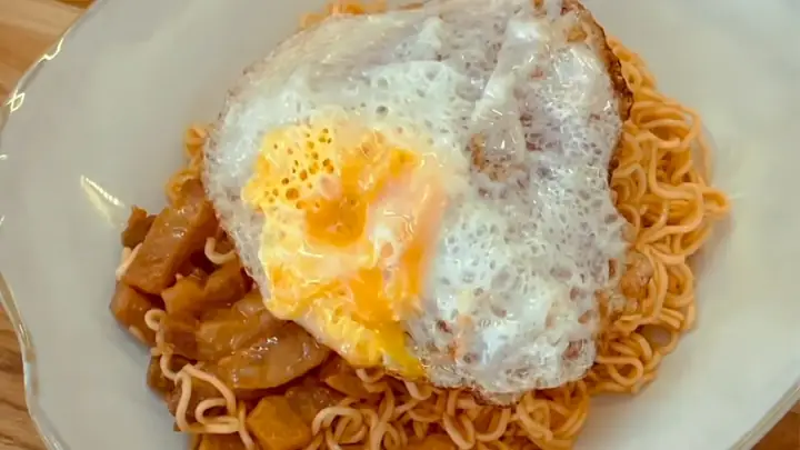 Cách Nấu Mì Trộn Ngon