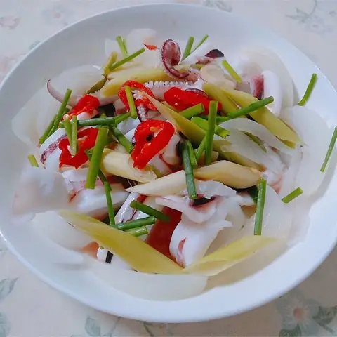Cách Nấu Mực Hấp Sả