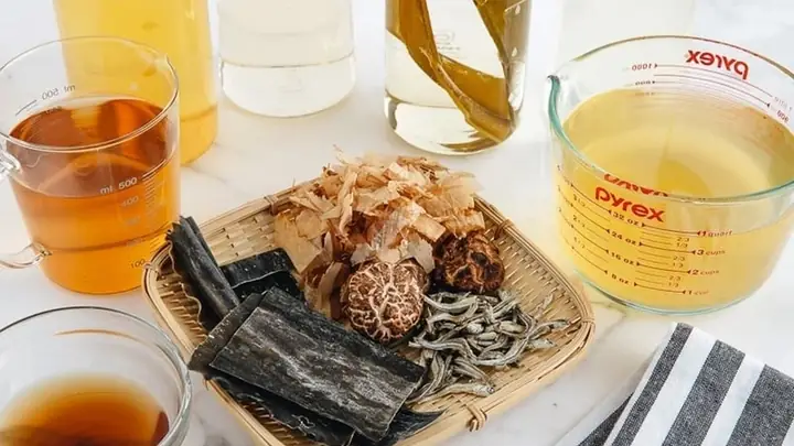Cách Nấu Nước Dashi Từ Mía