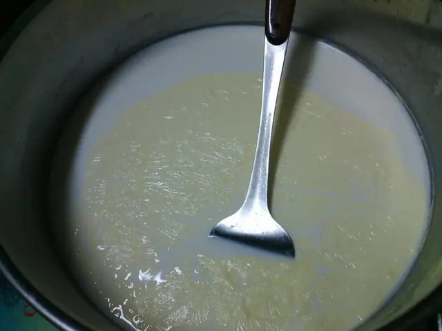 Cách Nấu Sữa Dê Tươi