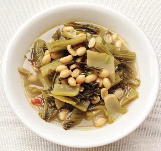 Canh Dưa Chua Nấu Lạc