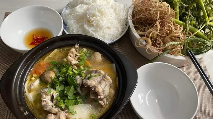 Canh Ếch Nấu Lá Giang