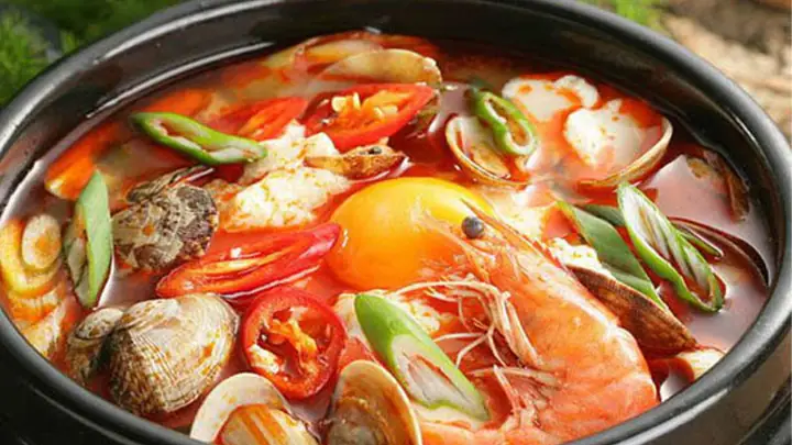Canh Lẩu Thái Hải Sản