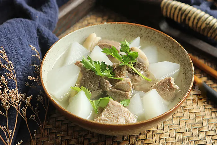 Canh Sườn Non Củ Cải Trắng