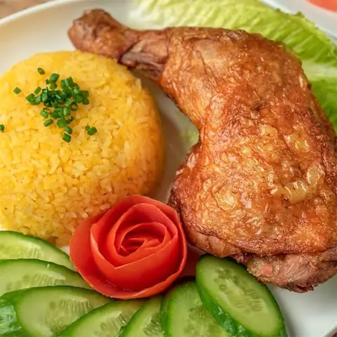 Cơm Chiên Gà Xối Mỡ