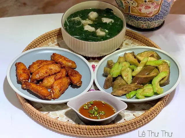 Cơm Gà Ăn Với Canh Gì