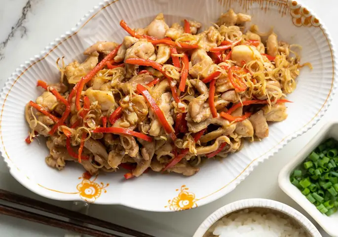 Gà Xào Sả Ớt Miền Bắc