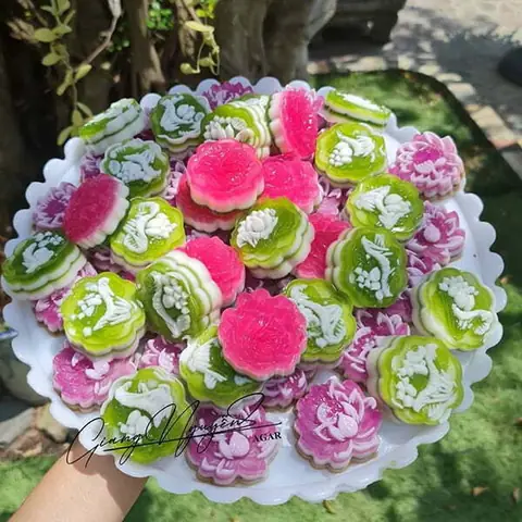 Khuôn Làm Bánh Xu Xê