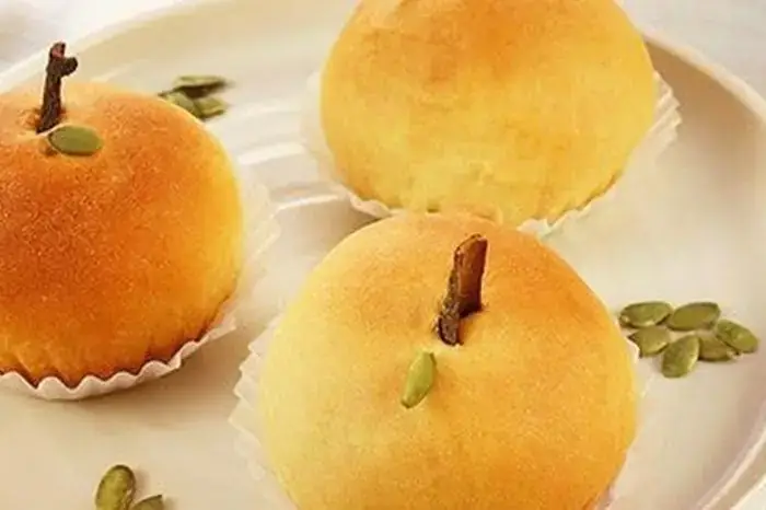 Làm Bánh Táo Không Cần Lò Nướng