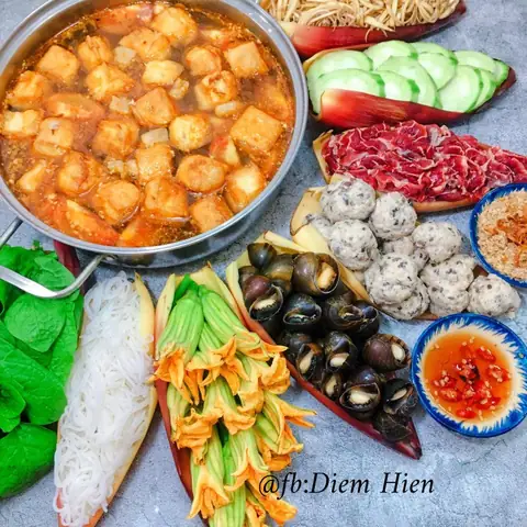 Lẩu Riêu Cua Ốc Bắp Bò
