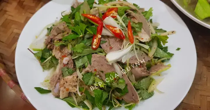 Lưỡi Lợn Xào Hành Răm