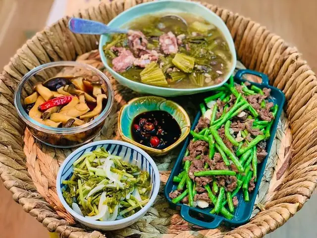 Mâm Cơm Hàng Ngày Giá Rẻ