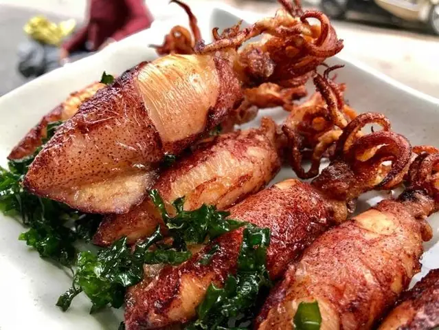 Mực Trứng Chiên Lá Lốt