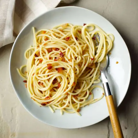 Pasta With Onions And Garlic