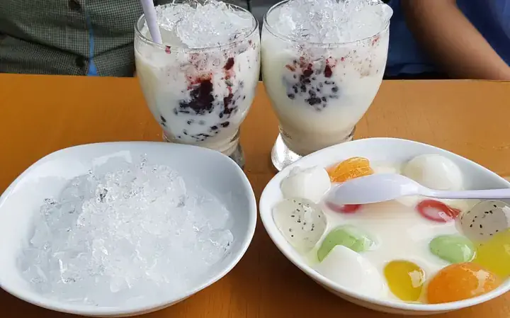 Sữa Chua Nếp Cẩm Huế