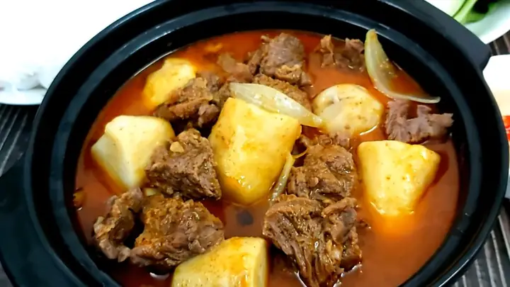 Thịt Bò Nấu Khoai Môn