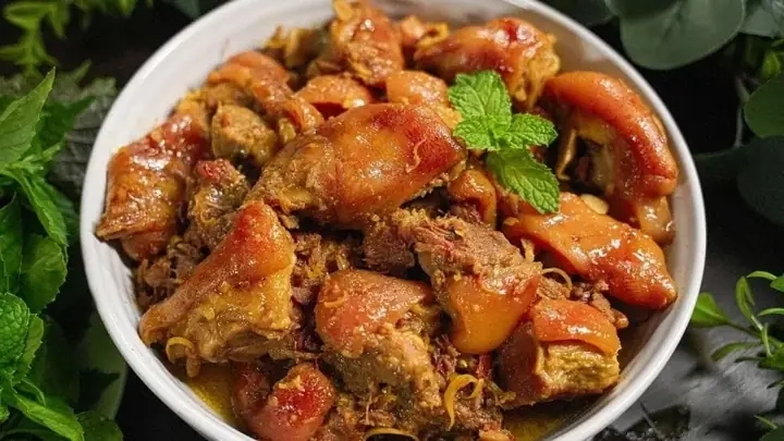 Thit Cho Hon Nuoc Dua