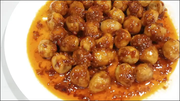 Trứng Cút Sốt Sa Tế